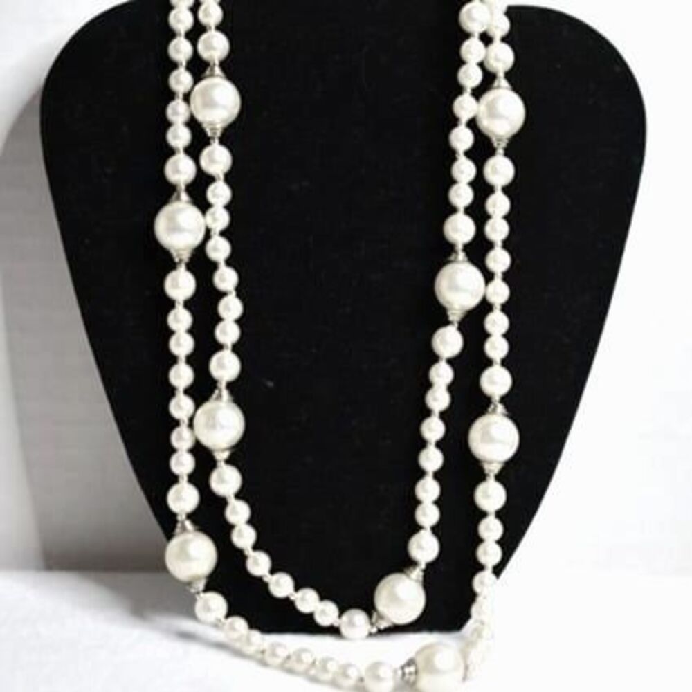 Vintage Single Strand 46 inch Faux Pearl Gold Tone Spacers Statement Necklace